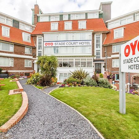 Oyo Stade Court Hotel Hythe  Exterior photo