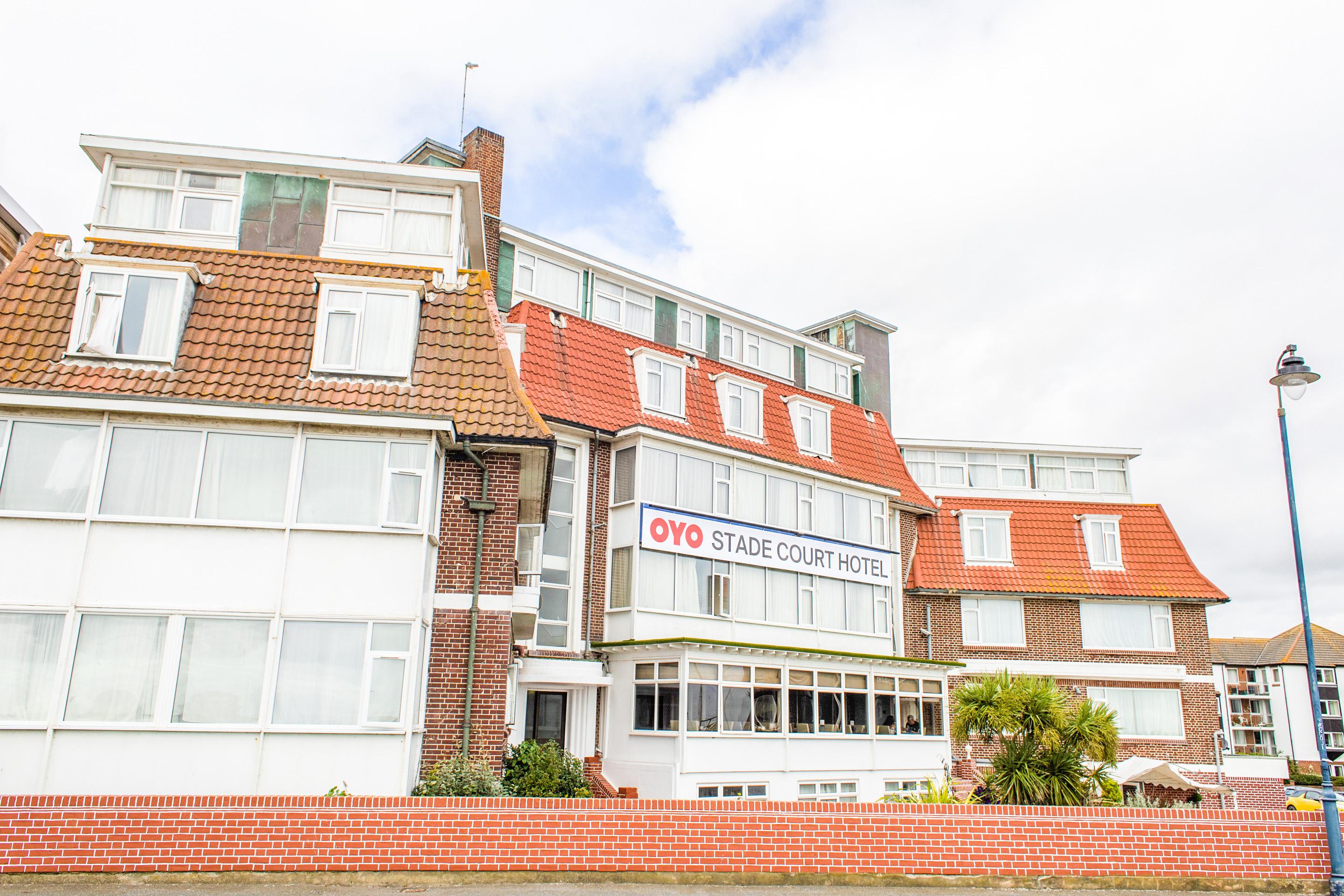 Oyo Stade Court Hotel Hythe  Exterior photo