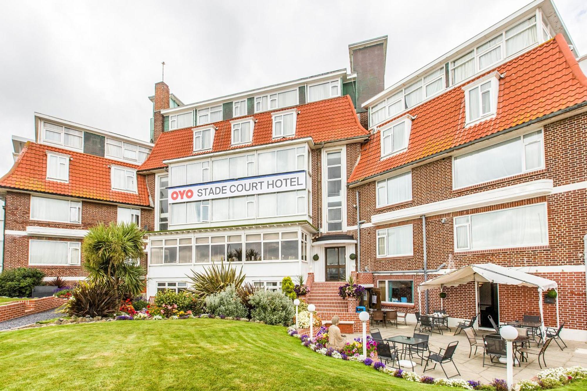 Oyo Stade Court Hotel Hythe  Exterior photo